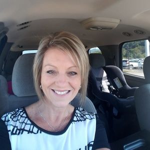 Meet your Posher, Lori